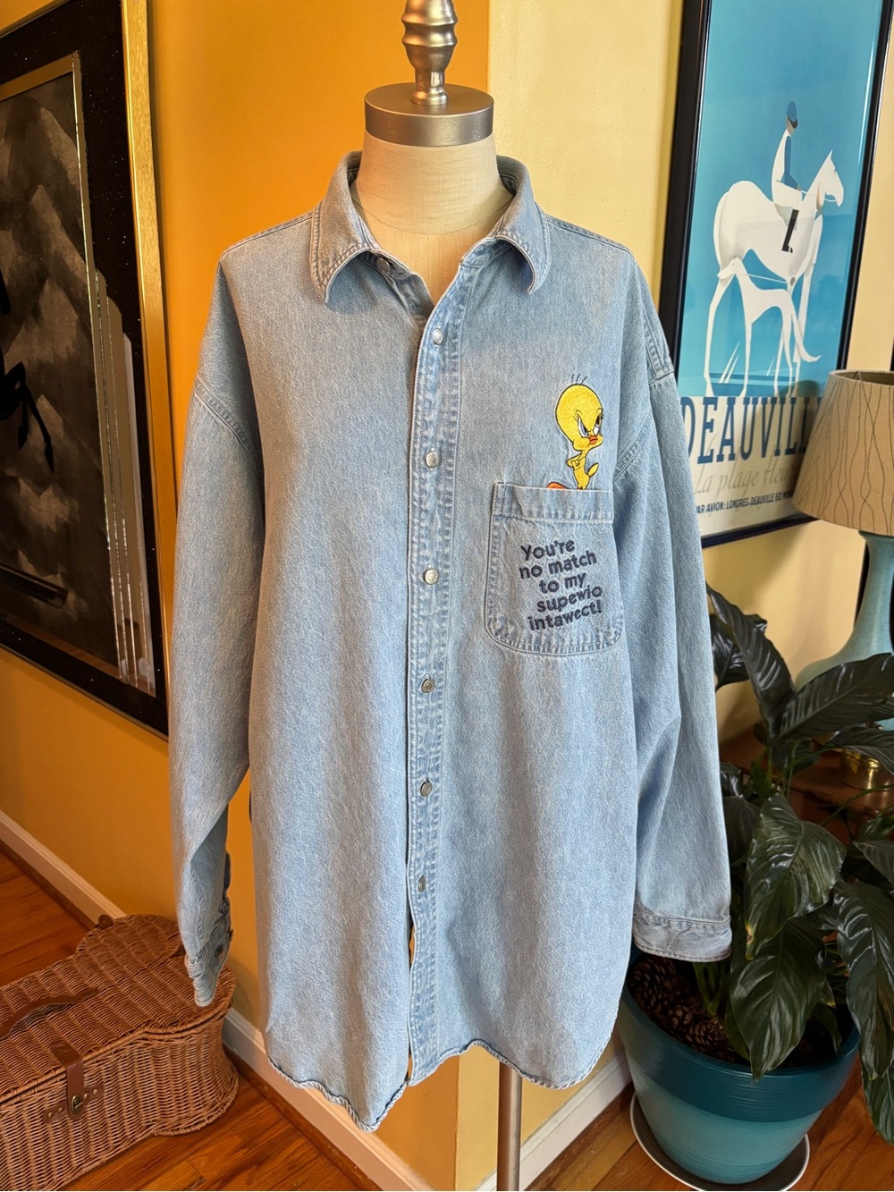 vintage 90’s warner brothers tweety bird shirt